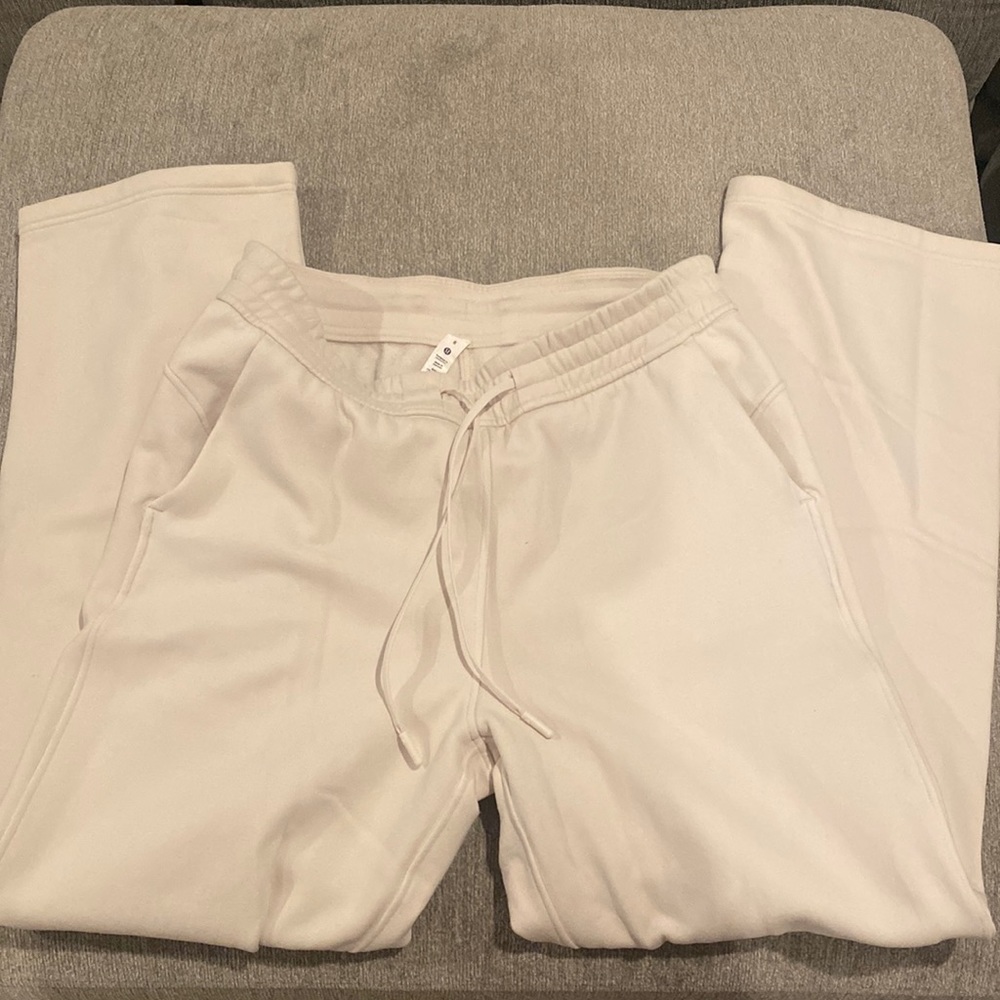 Lulu Sweatpants